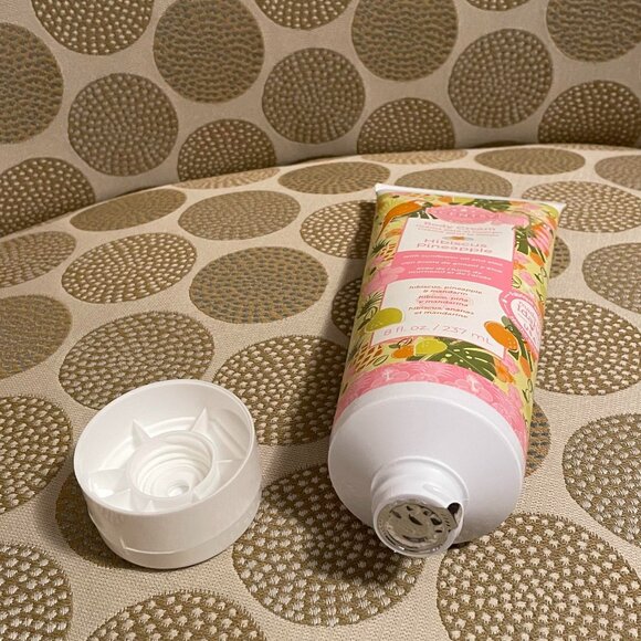 Hibiscus Pineapple Body Cream - MIX & MATCH 3 for $30 - Picture 4 of 5